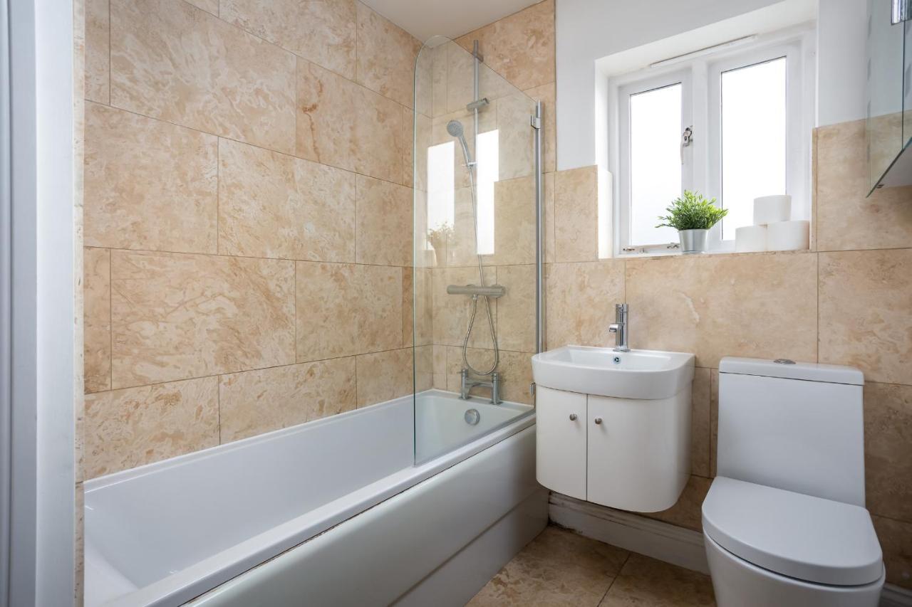 Contemporary Ground Floor Apartment - Town Centre With Parking! Челтенхам Экстерьер фото